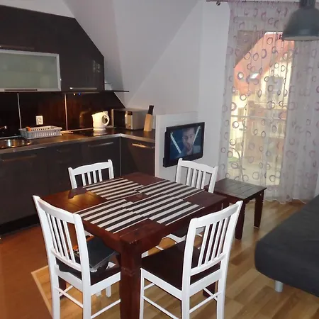 Apartament Lisi Jar