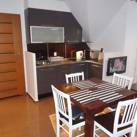 Apartment Apartament Lisi Jar